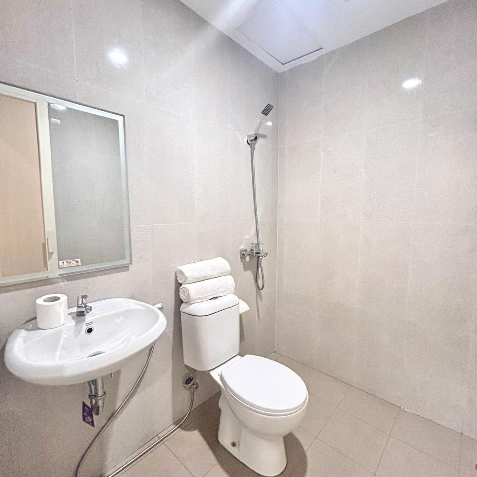 Priority Guest House Samarinda Exterior photo